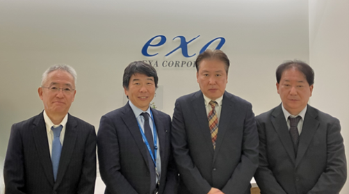ソリューション・ラボ・ジャパンとエクサのパートナーシップ合意時の写真